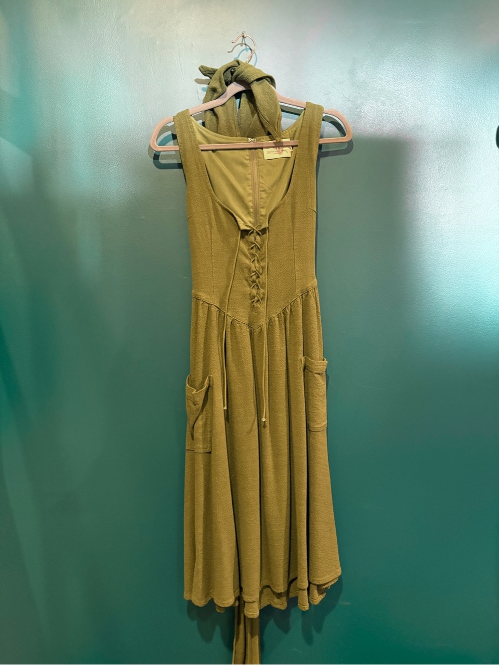 Fashion Brand Company Farm Chores Midi Dress in Moss